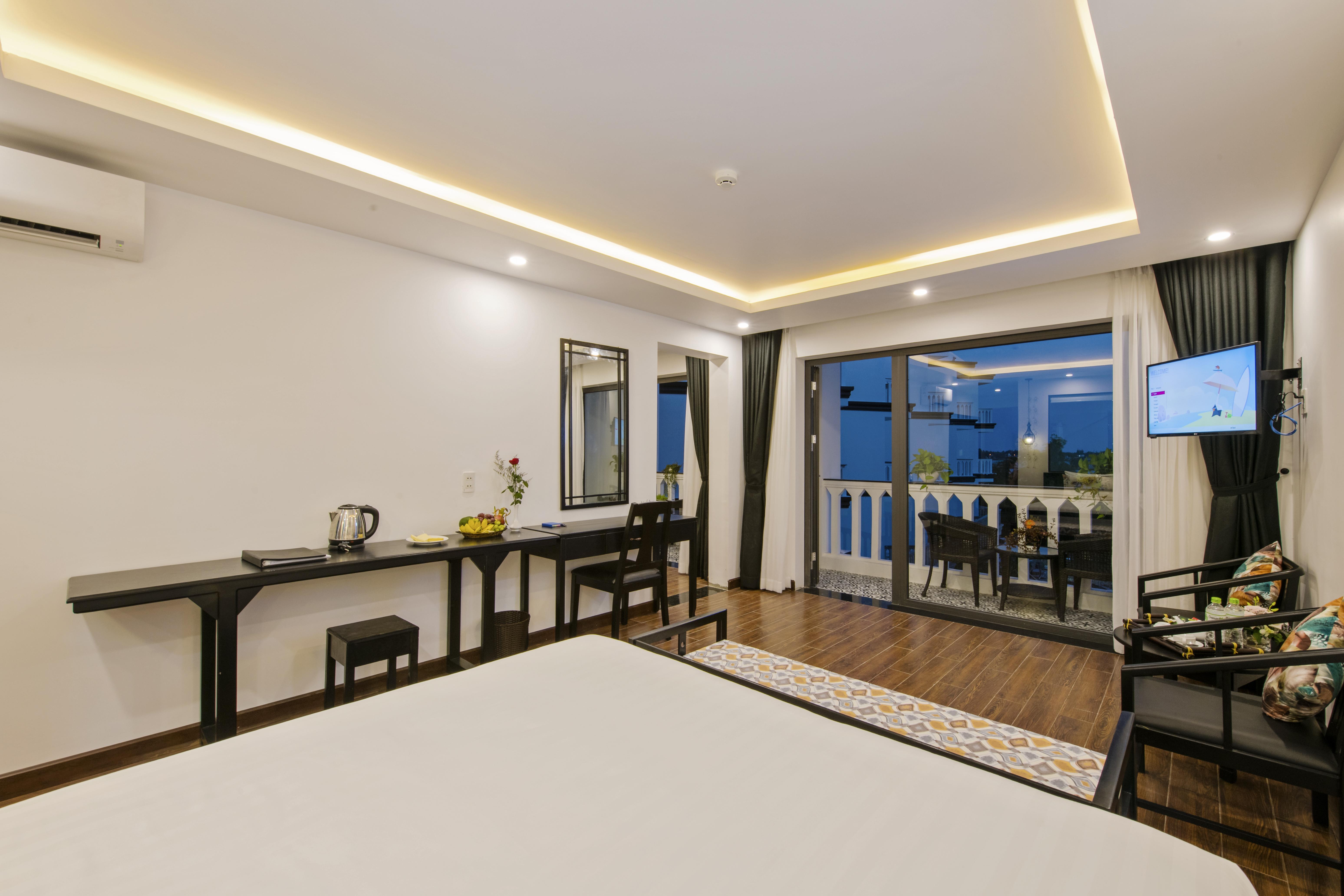 Gem Riverside Hotel Хой Ан Екстериор снимка